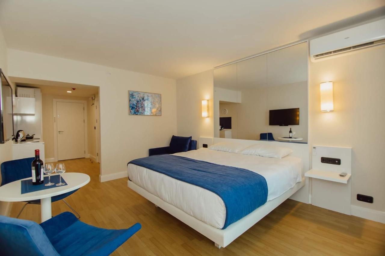 Nuage - 1St Line Sea View Apartments Batumi Ngoại thất bức ảnh